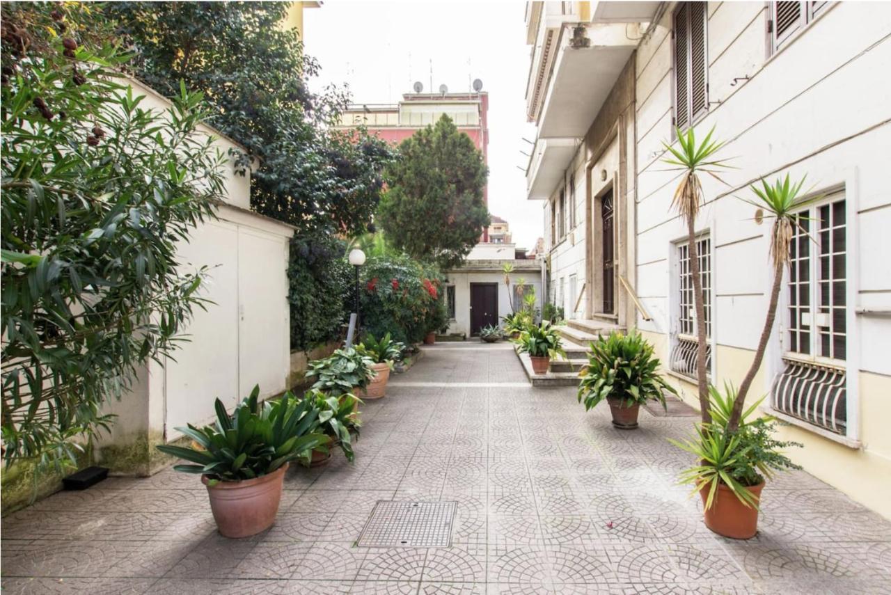 Welcome Dhome - Cozy Penthouse With St. Peter View Rome Exterior photo